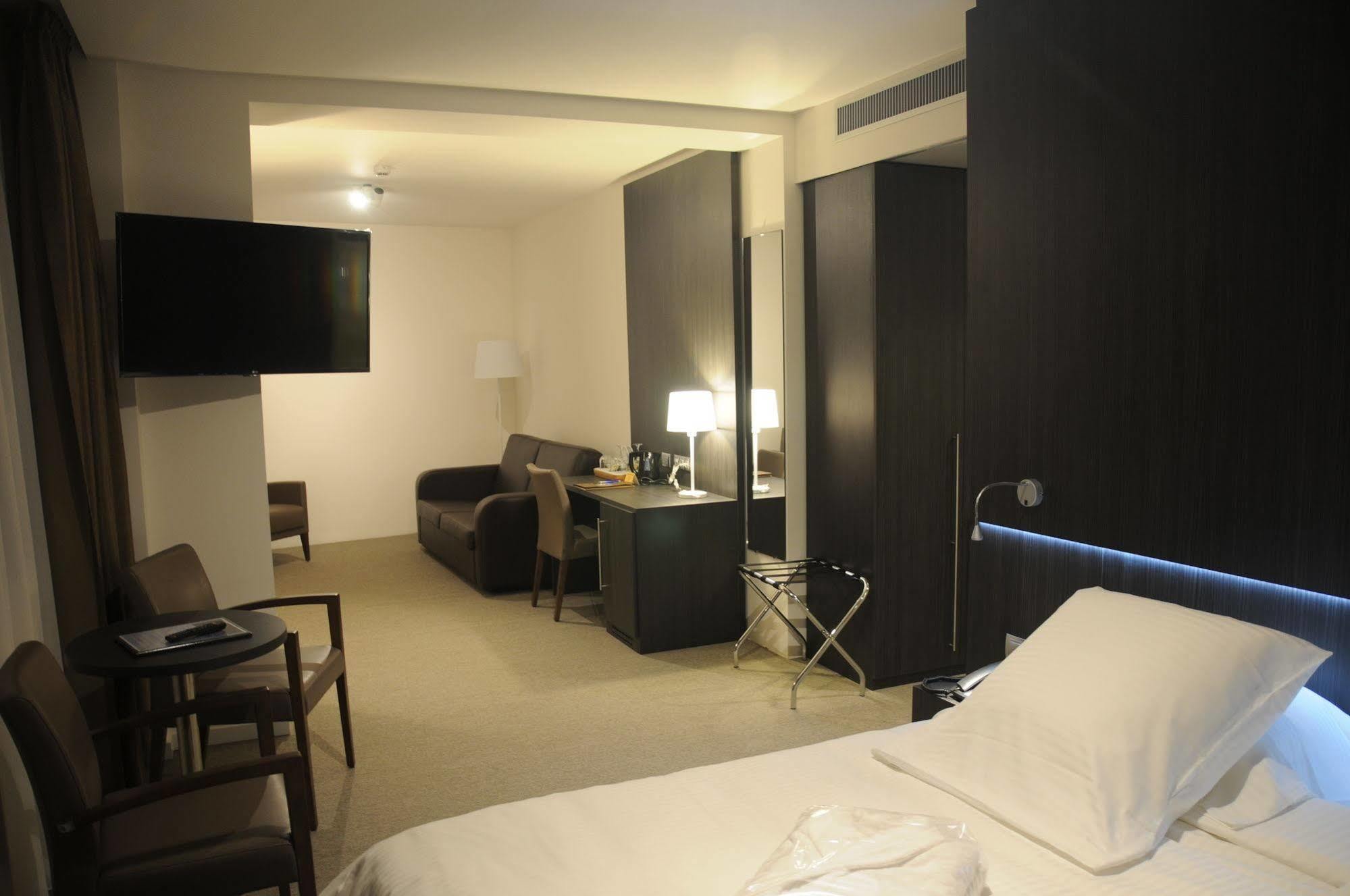 Tower Hotel 4*