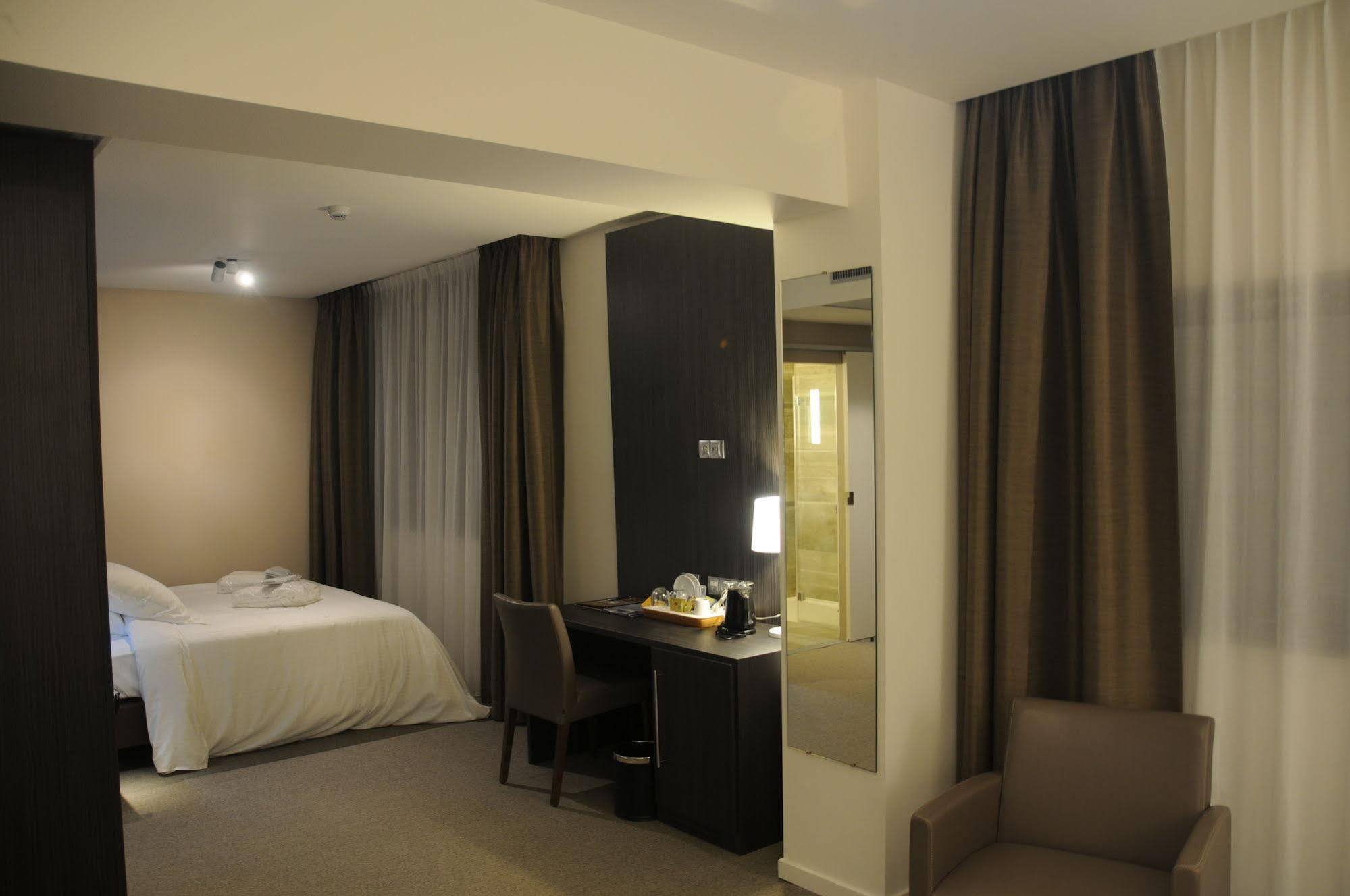 Tower 4* Alost